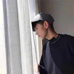 伤感男生qq头像,你不懂我
