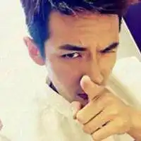 混搭时尚男生头像我只想静静地等你
