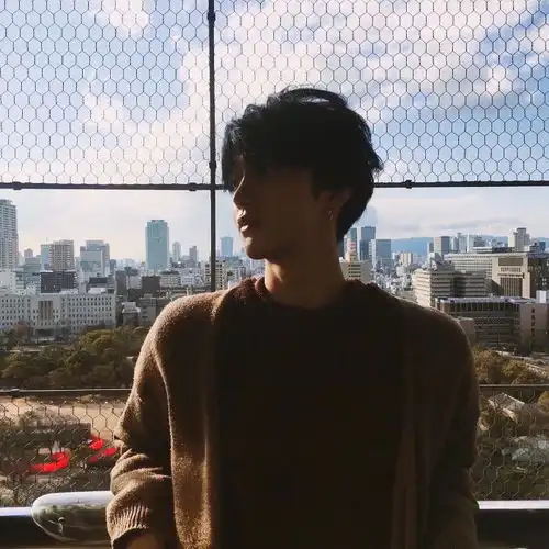 男头侧脸杀你的风格我知道
