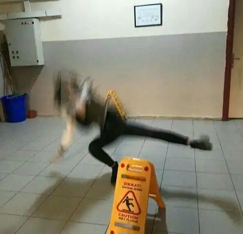 有什么沙雕一点的头像,男生用
