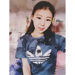 图上的女孩儿是受男生喜欢的类型吗是或者不是都说明理由