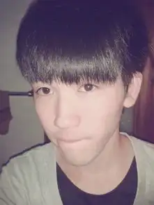 有照片,脸长有点廋的男生剪什么发型好看发张发型照参考一下