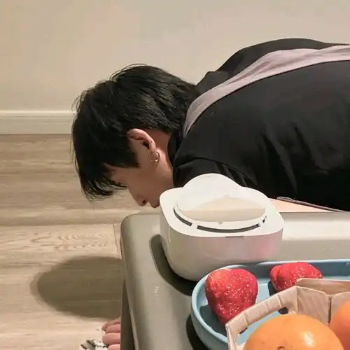 纯情男高头像