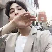 干净清纯男头像放不下的情怀微信头像图片大全
