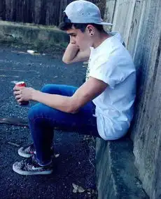 瘦青少年的衣服搭配
