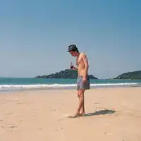 在海边的男生qq头像在大海的潮汐中高清唯美意境旳海边头像

