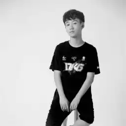和平精英盘点几位技术好又长得帅的男主播,最后一位声音太好听
