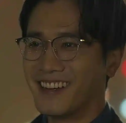 片约不断,却演啥毁啥玫瑰的故事这两个戏混子该醒醒了