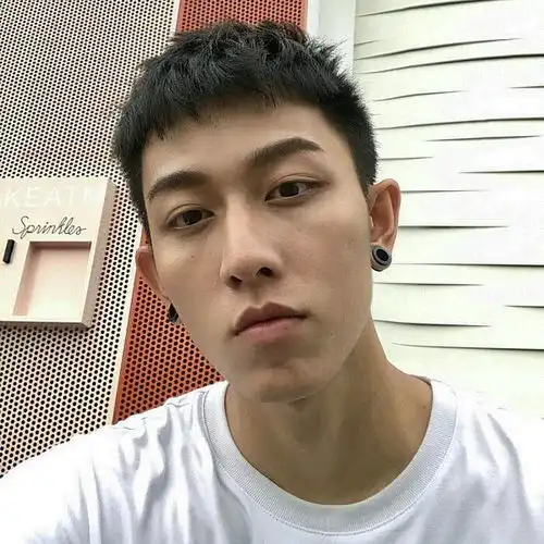 愿意为你做这3件事的男生,渣男跟他不沾边,好生珍惜吧
