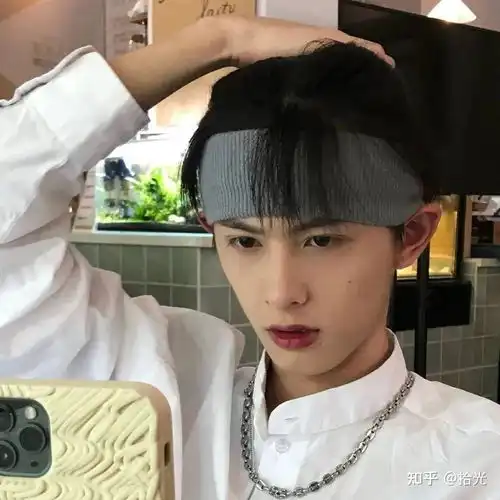 渣男头像冷酷帅气女生一看就心动的男生头像
