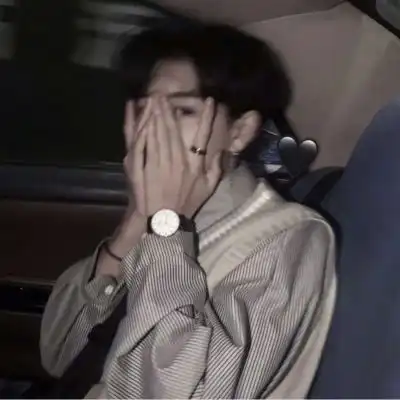 超酷男生头像真人留给那些深爱的人吧