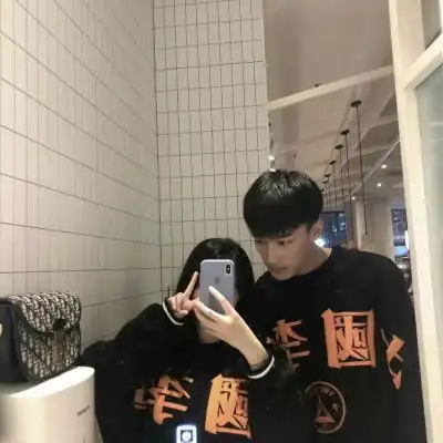小清新一对两张情侣真人头像,过你就不怕孤单
