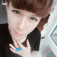 中年人沧桑抽烟图片
