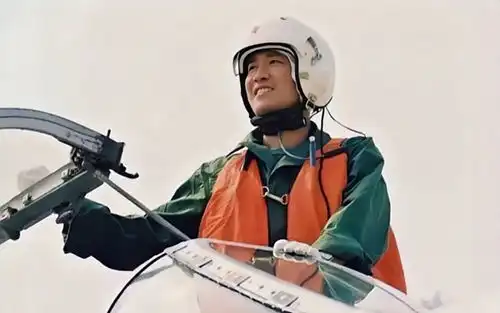 从山村少年到航天英雄,不言弃,永超越,亲情与爱情助力航天梦