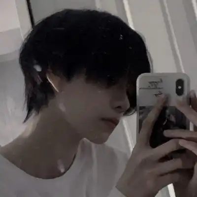 伤感男生头像
