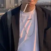 优质好看帅气男生头像半生孤独,半生寂寞
