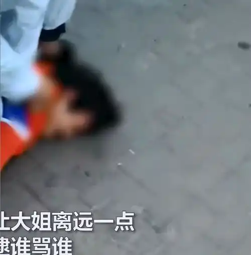 沈阳一16岁男孩核酸插队,咬伤民警被制服你们能对我怎么样
