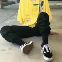 qq头像男生下半身图片
