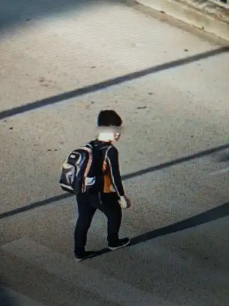 12岁男孩叛逆出走20多位民警人海搜寻