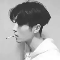 抽烟qq头像男生男生伤感抽烟qq头像
