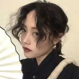 超酷女生头像2019黑暗帅气个性女图
