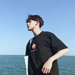 有没有这个头像的另一半儿
