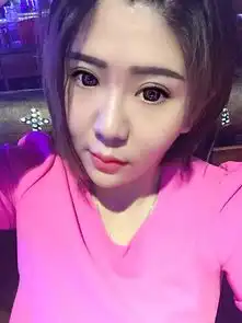 蓝雨九哚才艺与美貌并存