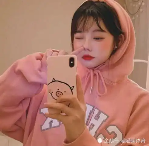 女友有男生加我qq,傻子不许加,情商高的回复甜如蜜