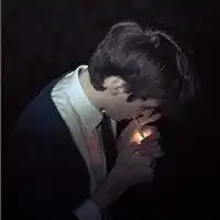 欧美个性空间头像爱情若没有火花至少了解后懂得放下6
