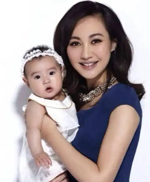 演江玉燕大火,当红期嫁丑男,10年后网友感慨杨雪眼光真毒