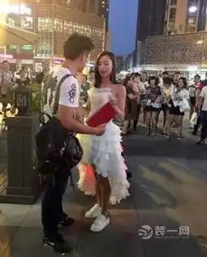 成都美女拿房产证求婚酷酷的女生婚房应该这样装修