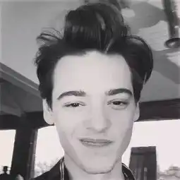 欧美男生头像
