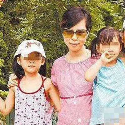歌坛丑男赵传父母首曝光,老两口长得都不难看,儿子遗传谁