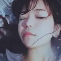 黑白原宿风女生头像
