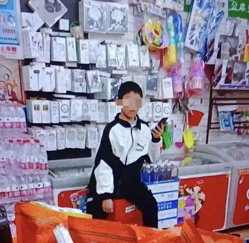 通报兴化13岁男生深夜校内坠楼