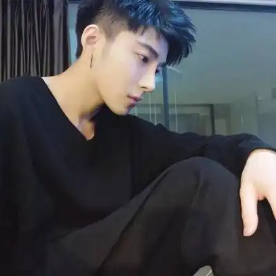 社会男生头像有纹身
