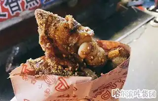 哈师大夜市,100元从街头吃到街尾