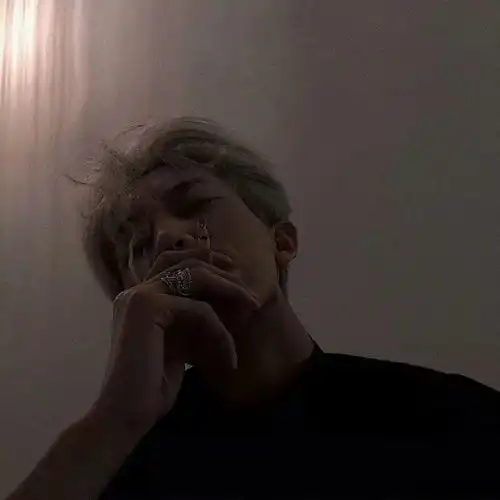 男头精选小众男生头像
