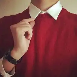 男生这么穿衣服好看吗把领子弄里面还是漏外面
