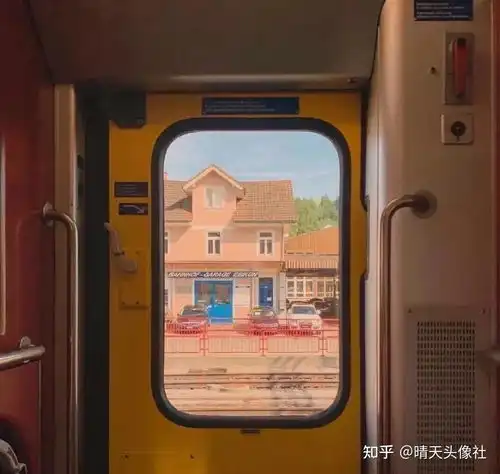 朋友圈背景图,寒风渐起,早晚微凉愿你逢冬,多些温暖