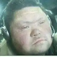 丑到爆炸的男自拍图片微信头像图片大全
