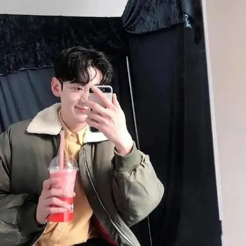 给你们找来一组气质非凡的头像
