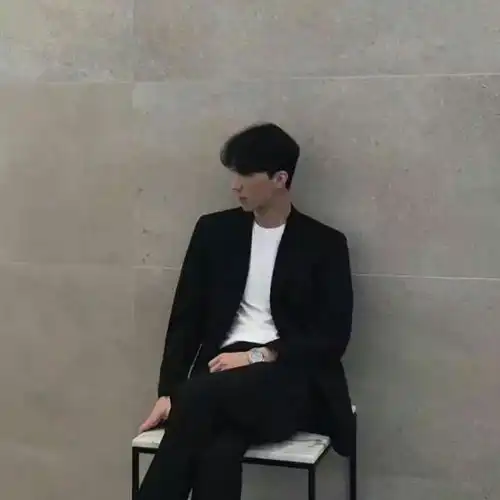 寂寞仙男伤感男生头像图片扣扣居
