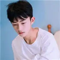 小清新好看男生头像简单意境男头
