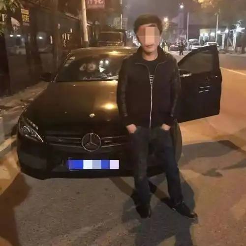 倒车跑弃车跑水头两男子酒驾相继逃跑,结果令人哭笑不得