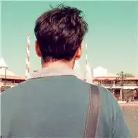意境伤感男生背影头像,离不开是什么样的感觉呢
