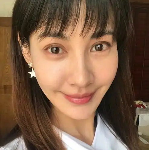 活佛济公白灵扮演者,小鱼儿与花无缺,江玉燕扮演者,杨雪今年39岁200918
