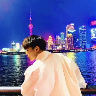 2020新版微信头像男背影图片2020独一无二男生唯美背影头像
