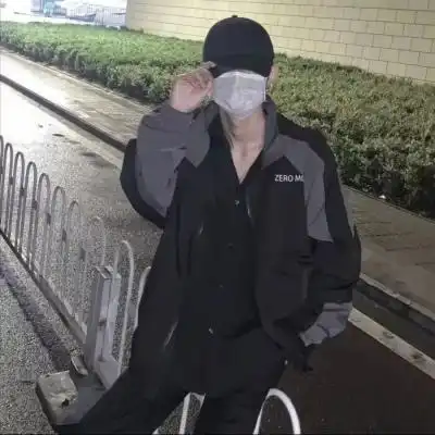 惹事端的男生头像霸气超拽不收敛可爱点
