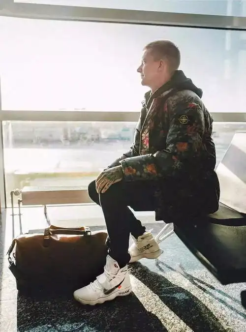 这样拍照你也可以变型男